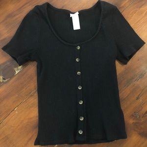 Button front ribbed short sleeve top